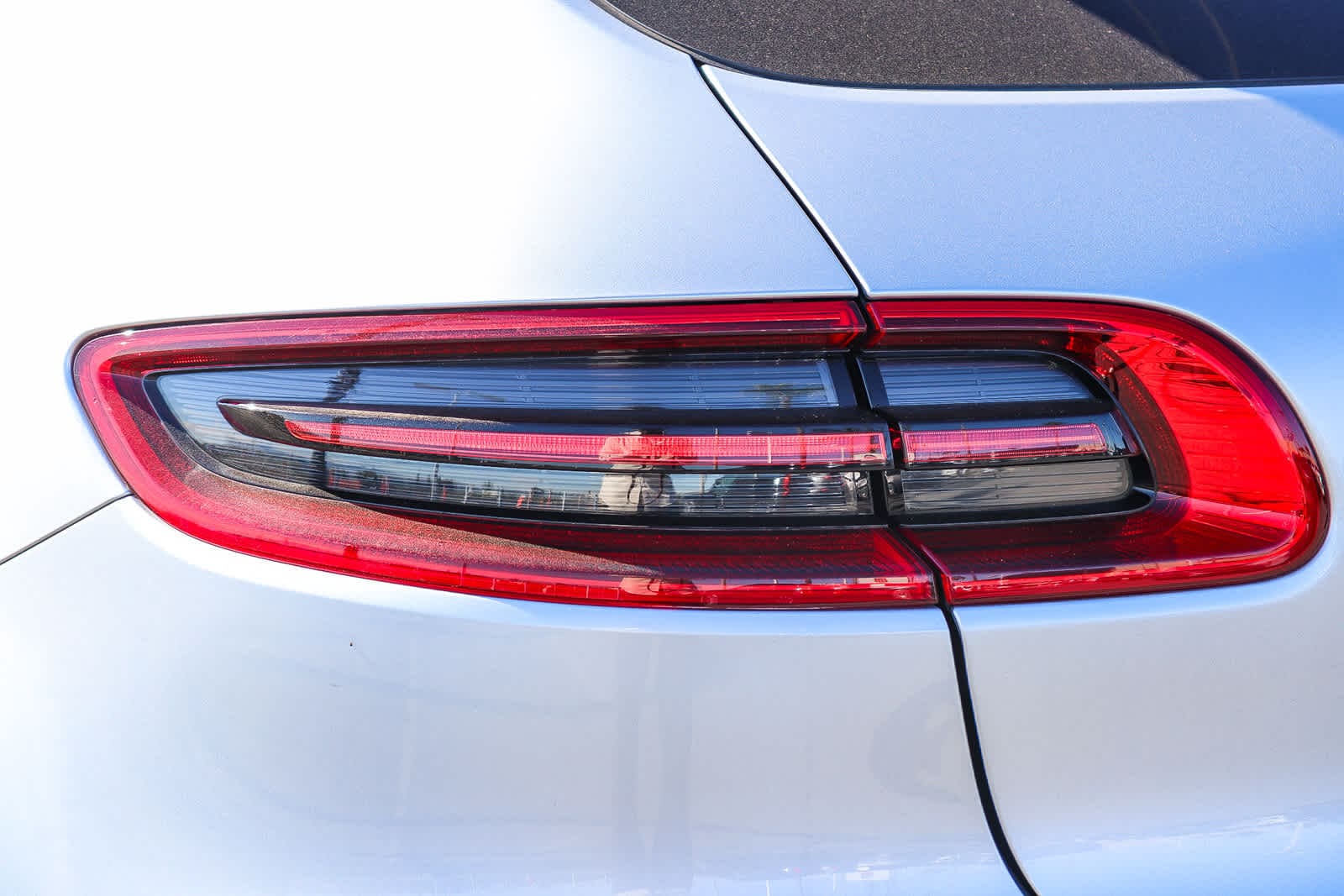 Thumbnail: 2017 Porsche Macan - 9