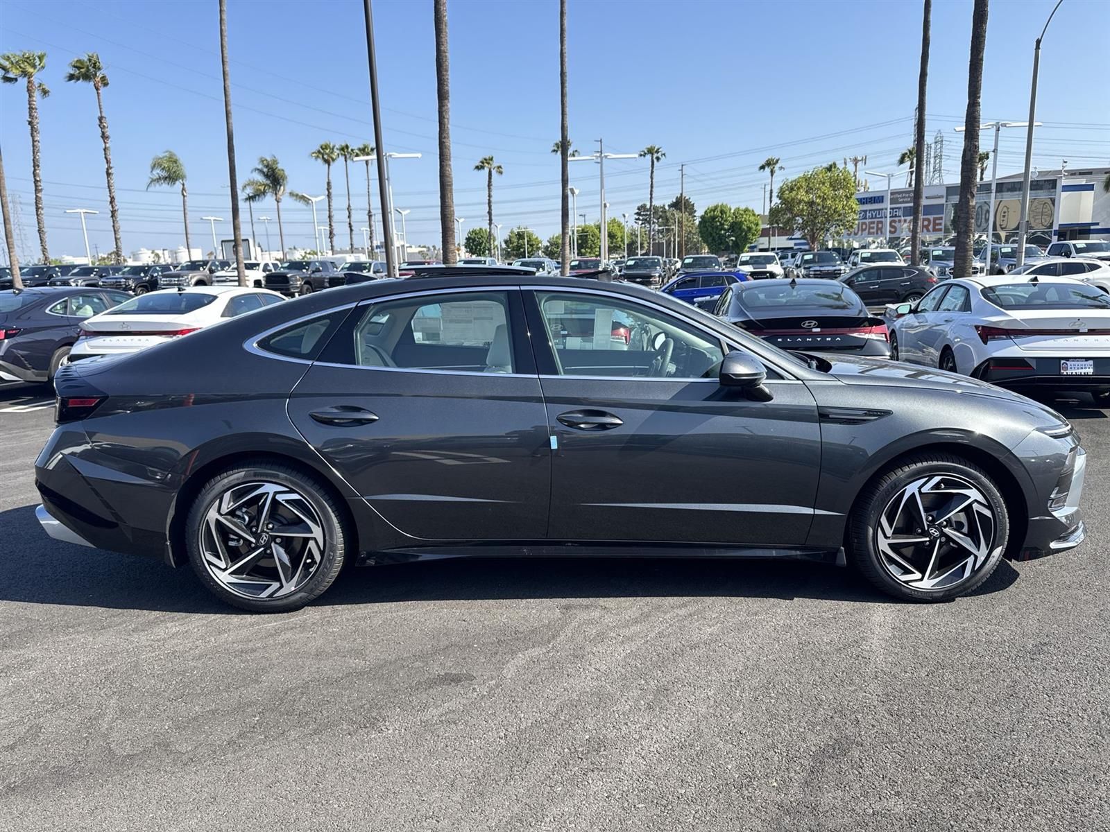 Thumbnail: 2025 Hyundai Sonata - 3