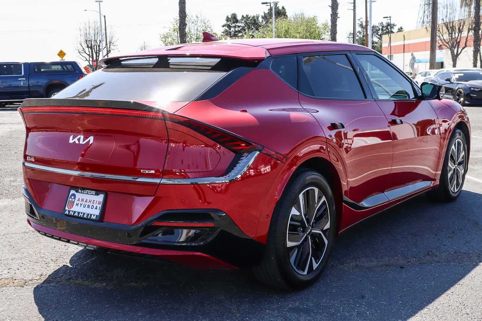 Thumbnail: 2022 Kia EV6 - 6