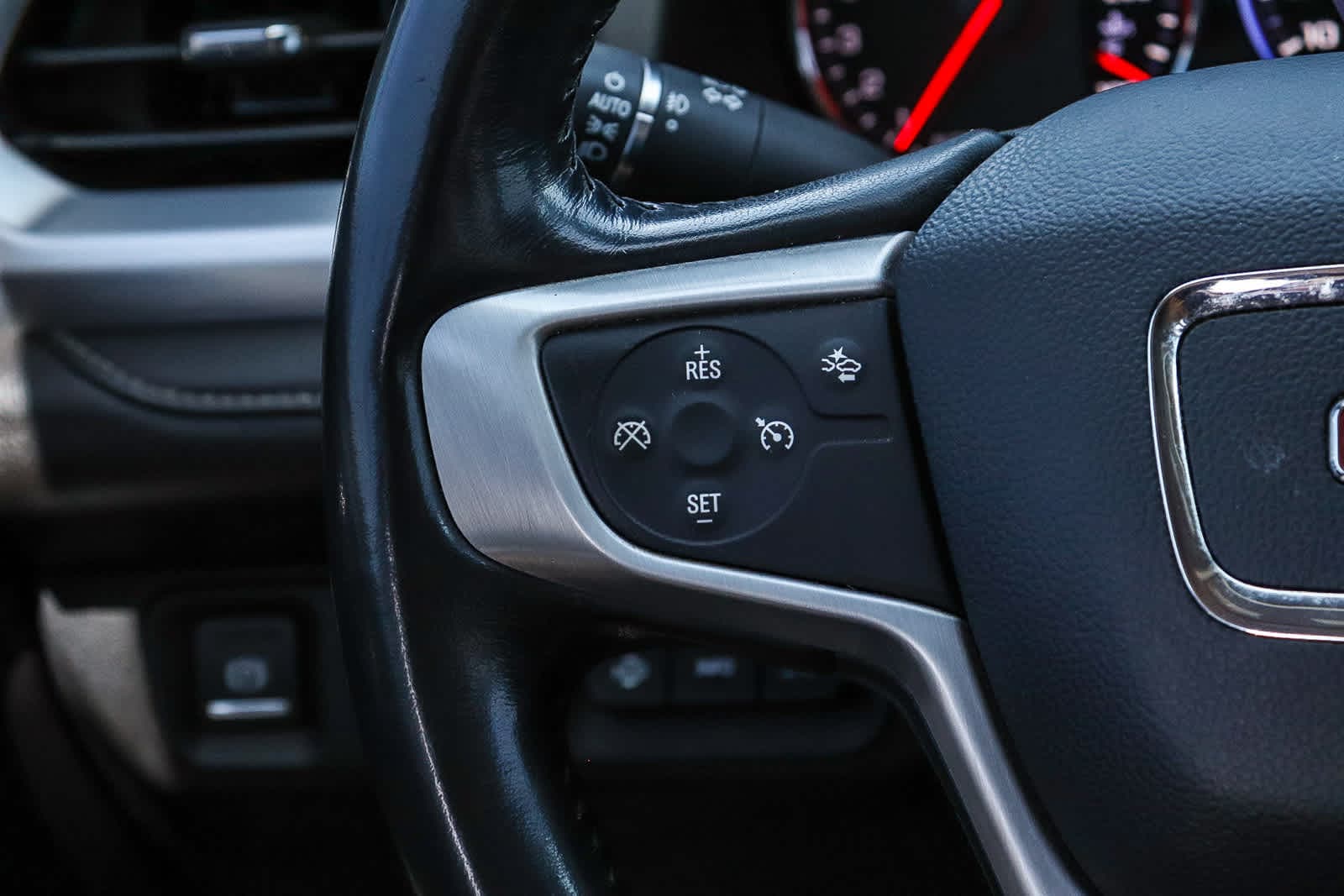 Thumbnail: 2020 GMC Acadia - 18