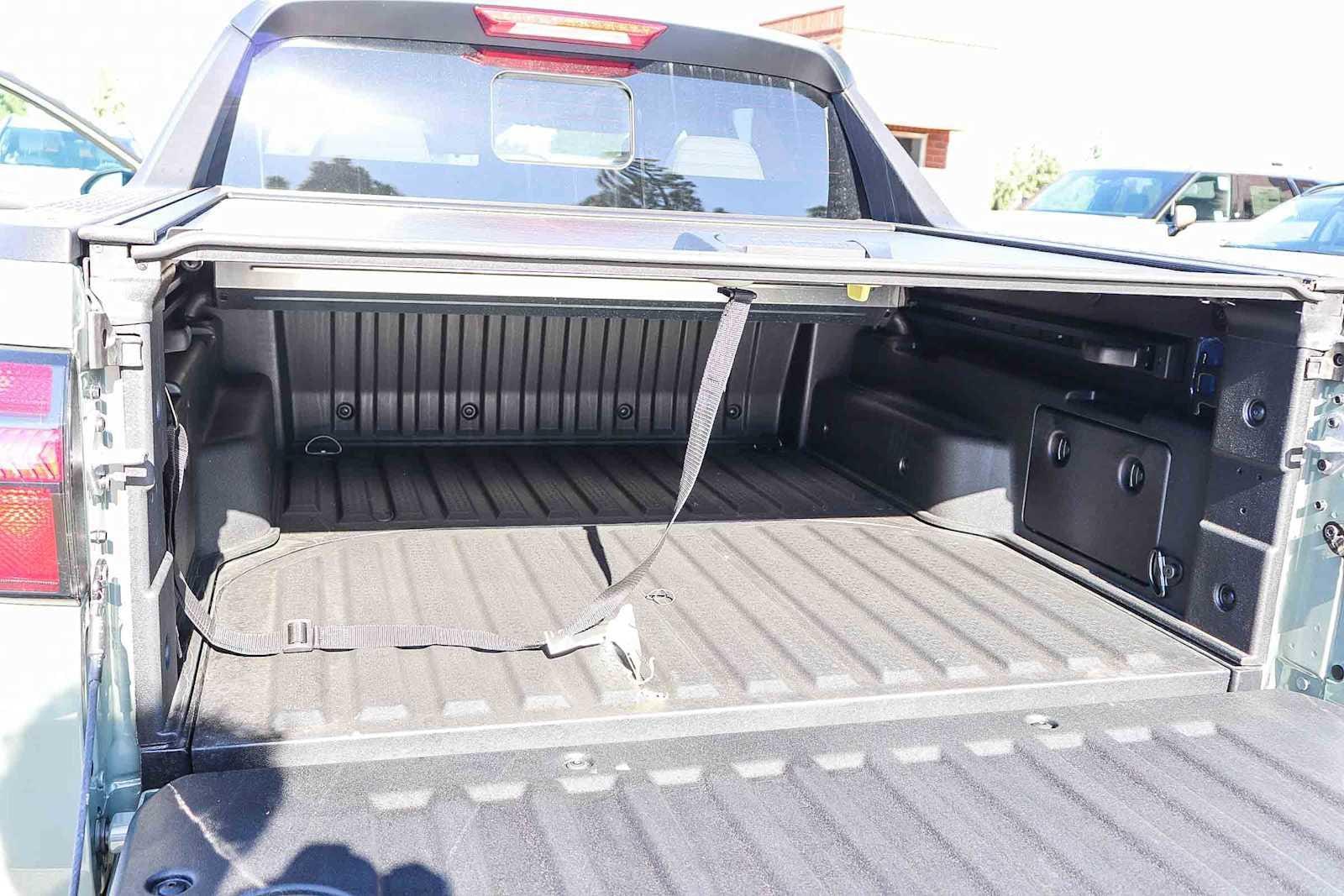 Thumbnail: 2026 Hyundai Santa Cruz - 13