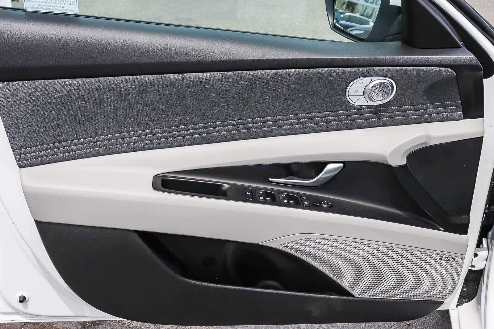 Thumbnail: 2026 Hyundai Elantra - 27