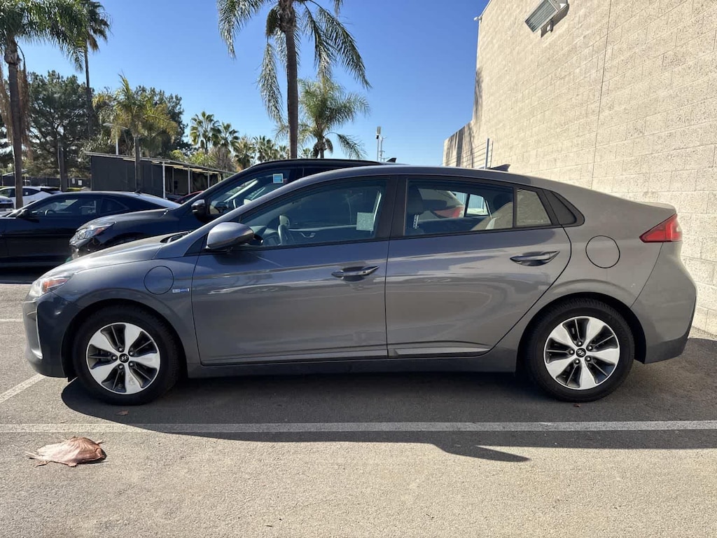 Used 2019 Hyundai IONIQ Plug-In Hybrid Sedan