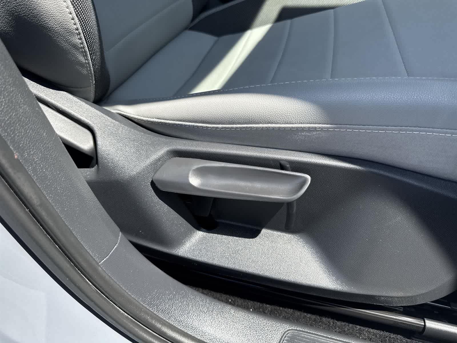 Thumbnail: 2022 Volkswagen Taos - 36