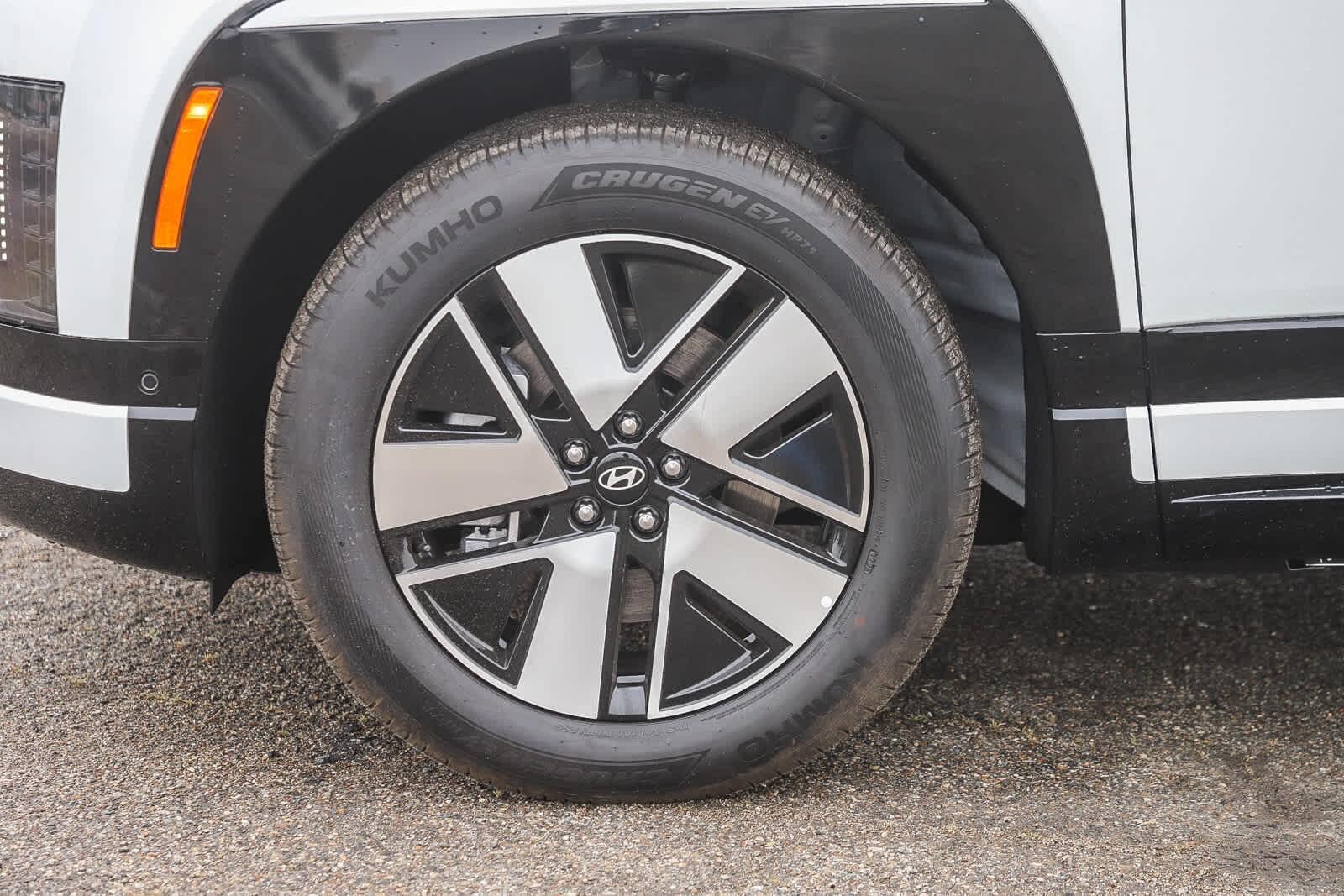 Thumbnail: 2026 Hyundai Ioniq - 10