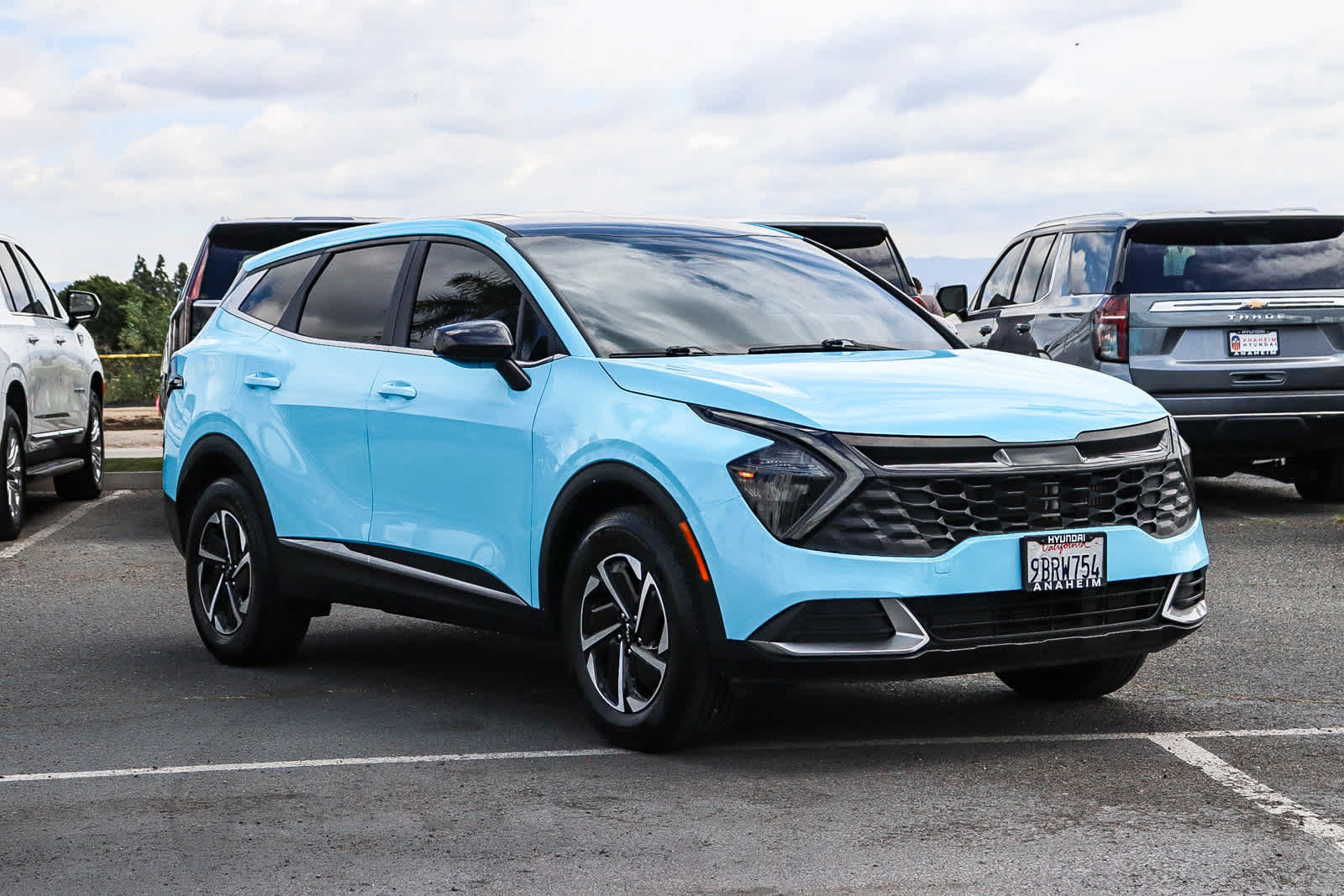 2023 Kia Sportage Hybrid LX photo 2