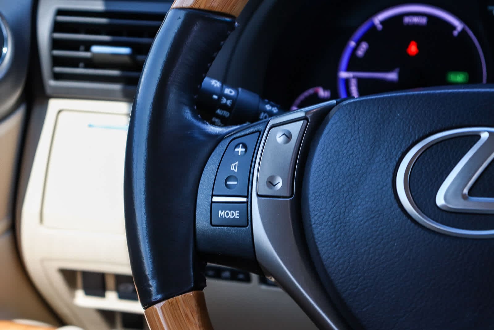 Thumbnail: 2014 Lexus RX - 17