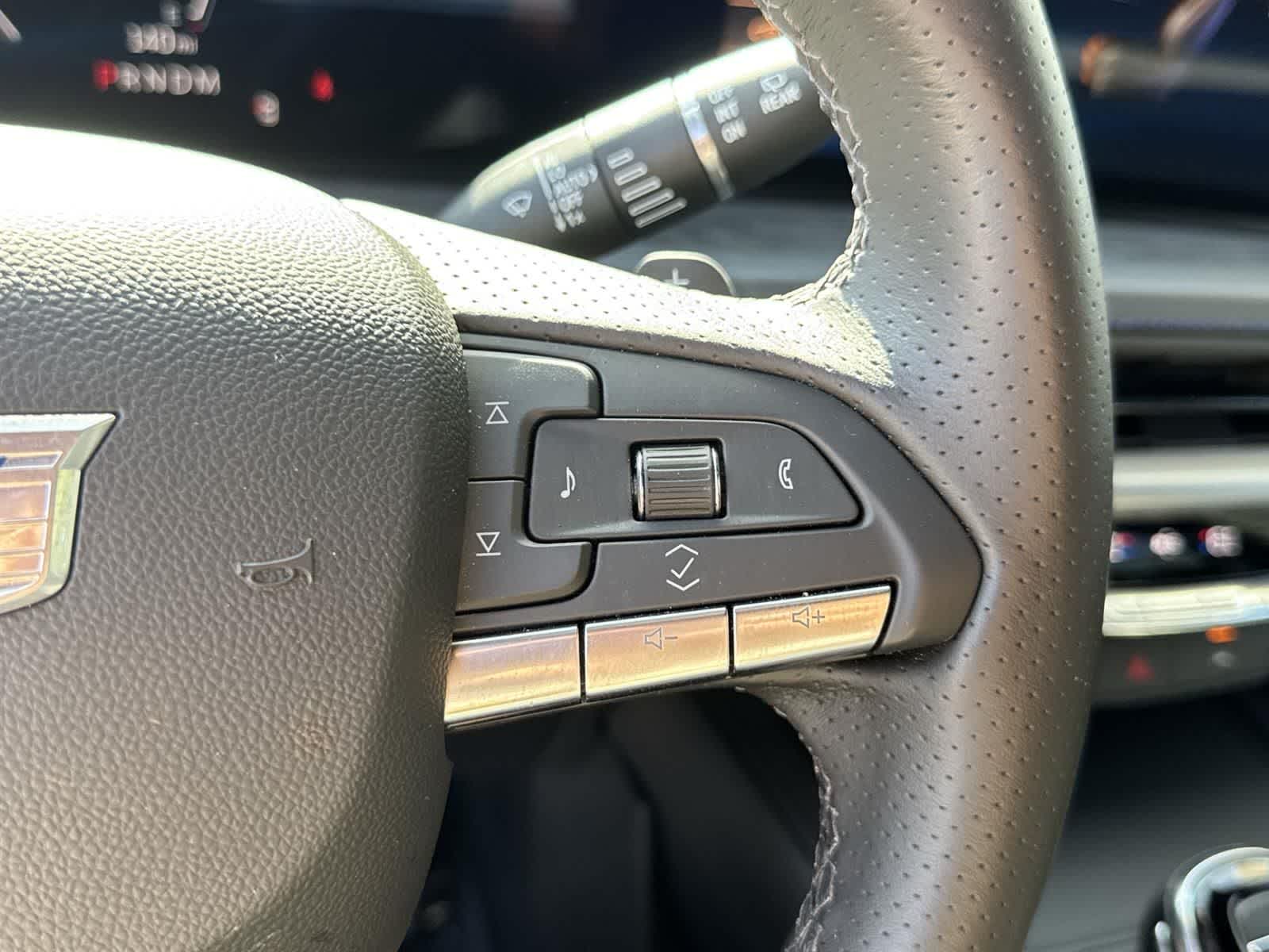 Thumbnail: 2025 Cadillac XT4 - 11