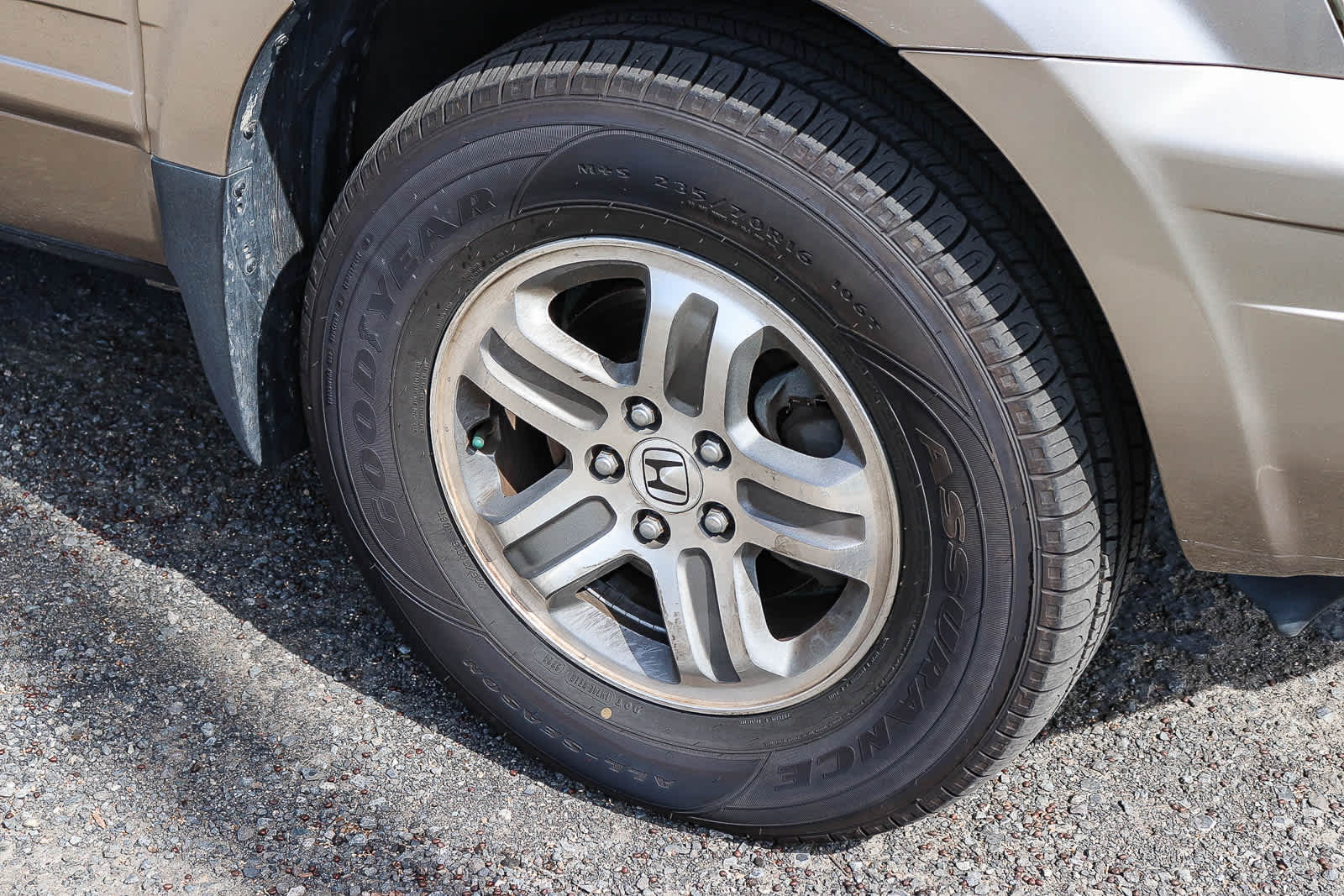 2004 Honda Pilot EX photo 4