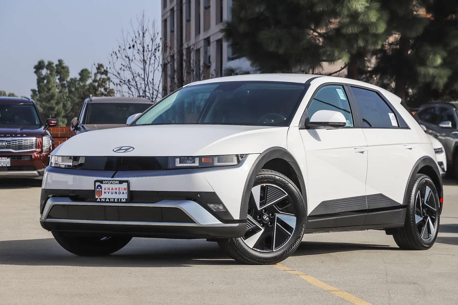 2026 Hyundai IONIQ 5 SEL's photo