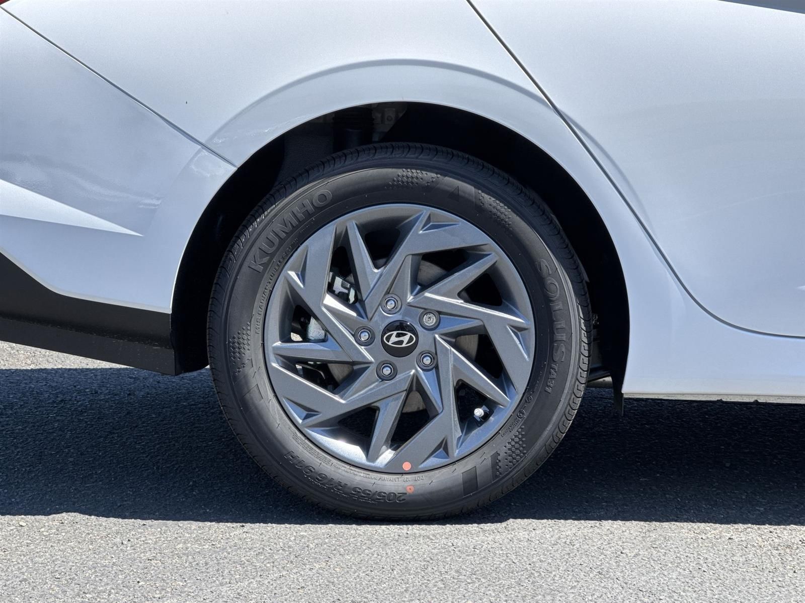 Thumbnail: 2025 Hyundai Elantra - 8