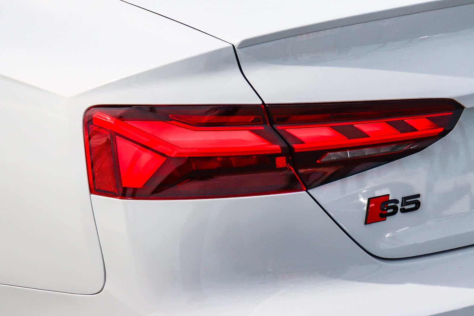 Thumbnail: 2023 Audi S5 - 9