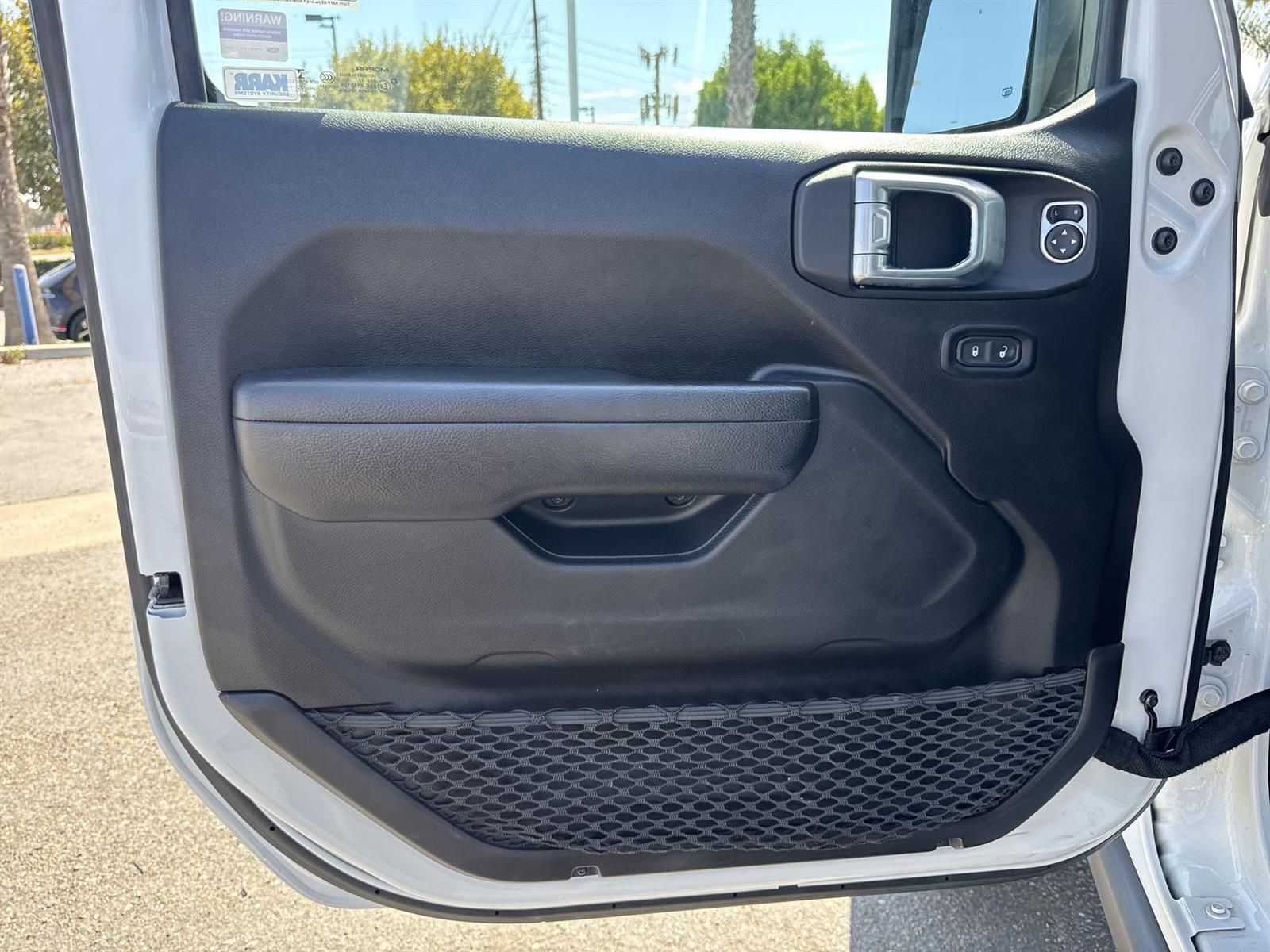 Thumbnail: 2022 Jeep Wrangler - 19