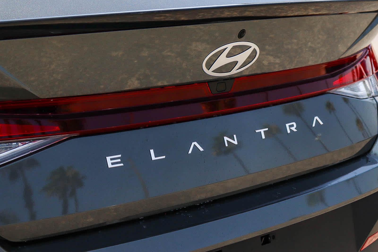 Thumbnail: 2026 Hyundai Elantra - 10