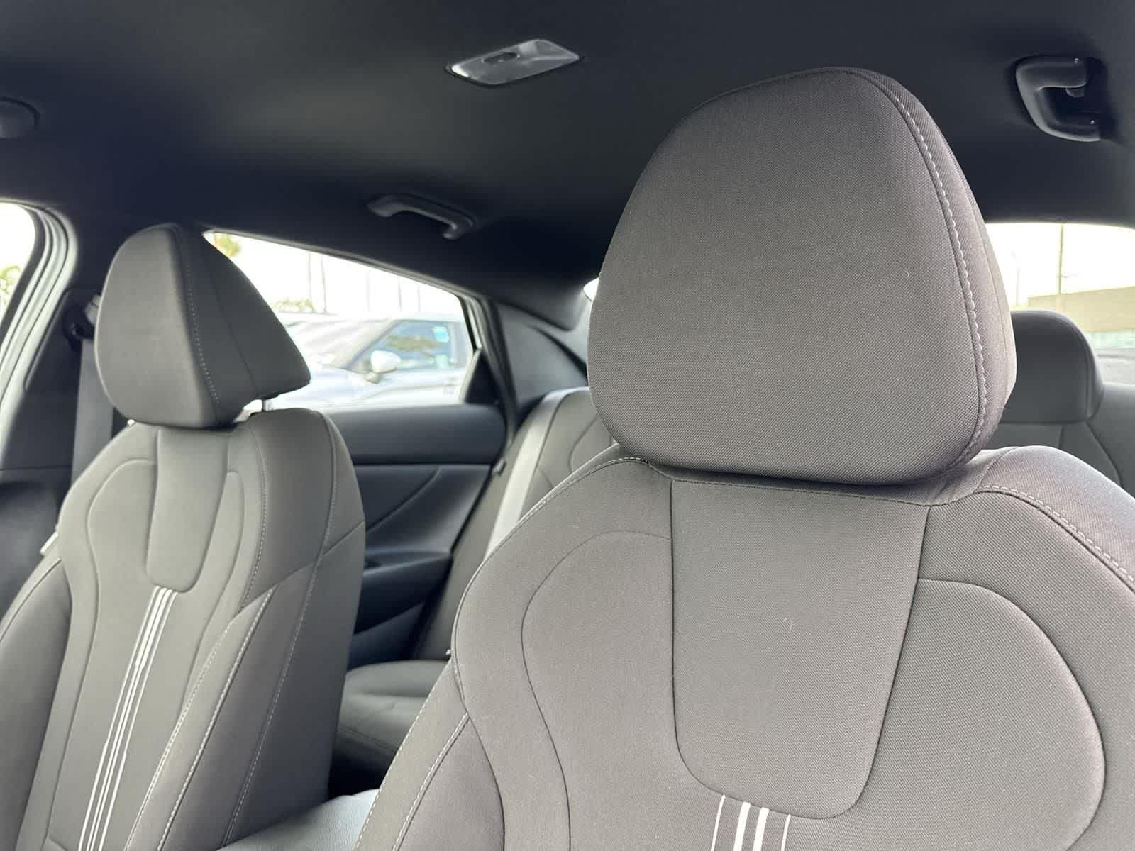 Thumbnail: 2025 Hyundai Elantra - 24