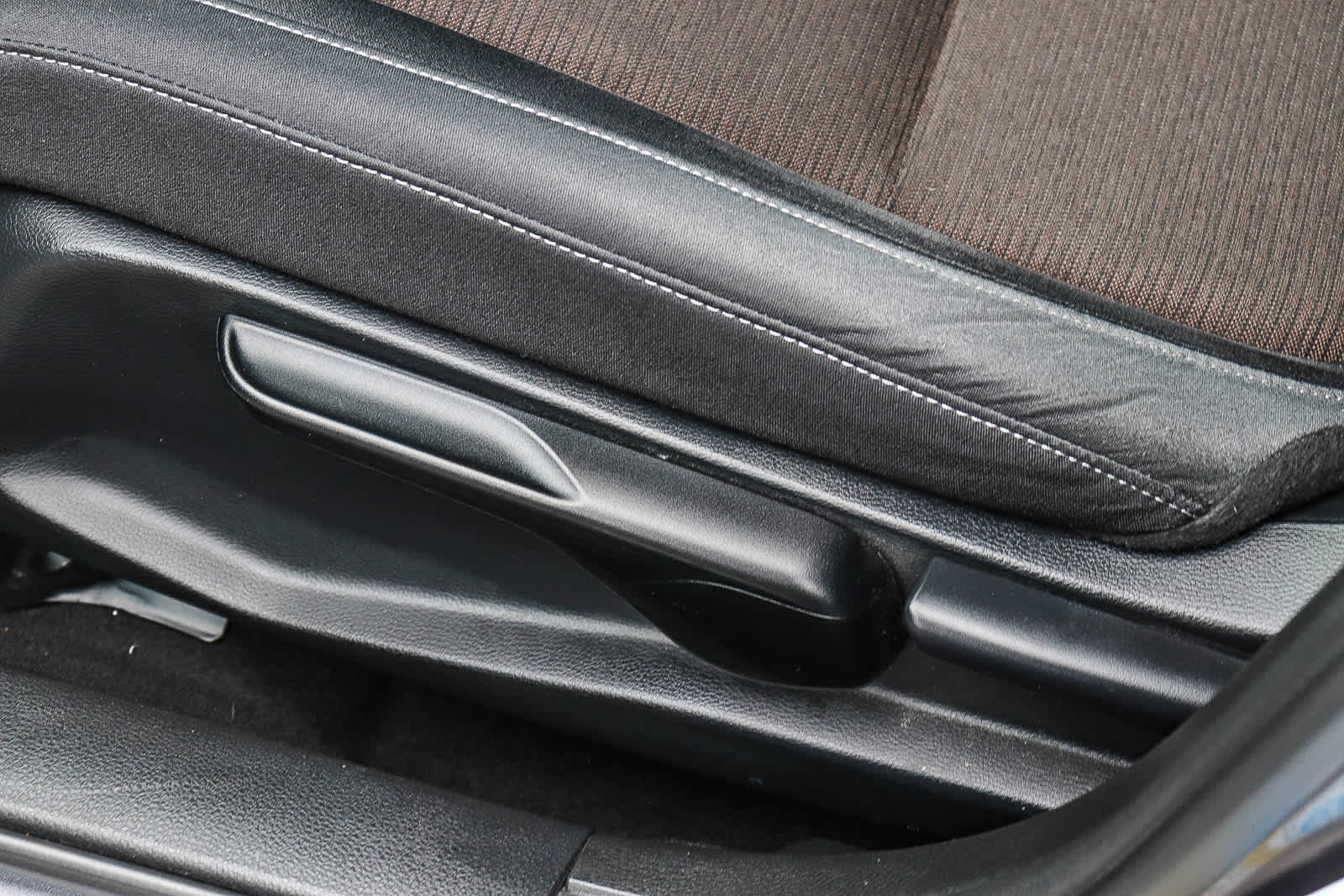 Thumbnail: 2019 Honda Insight - 27