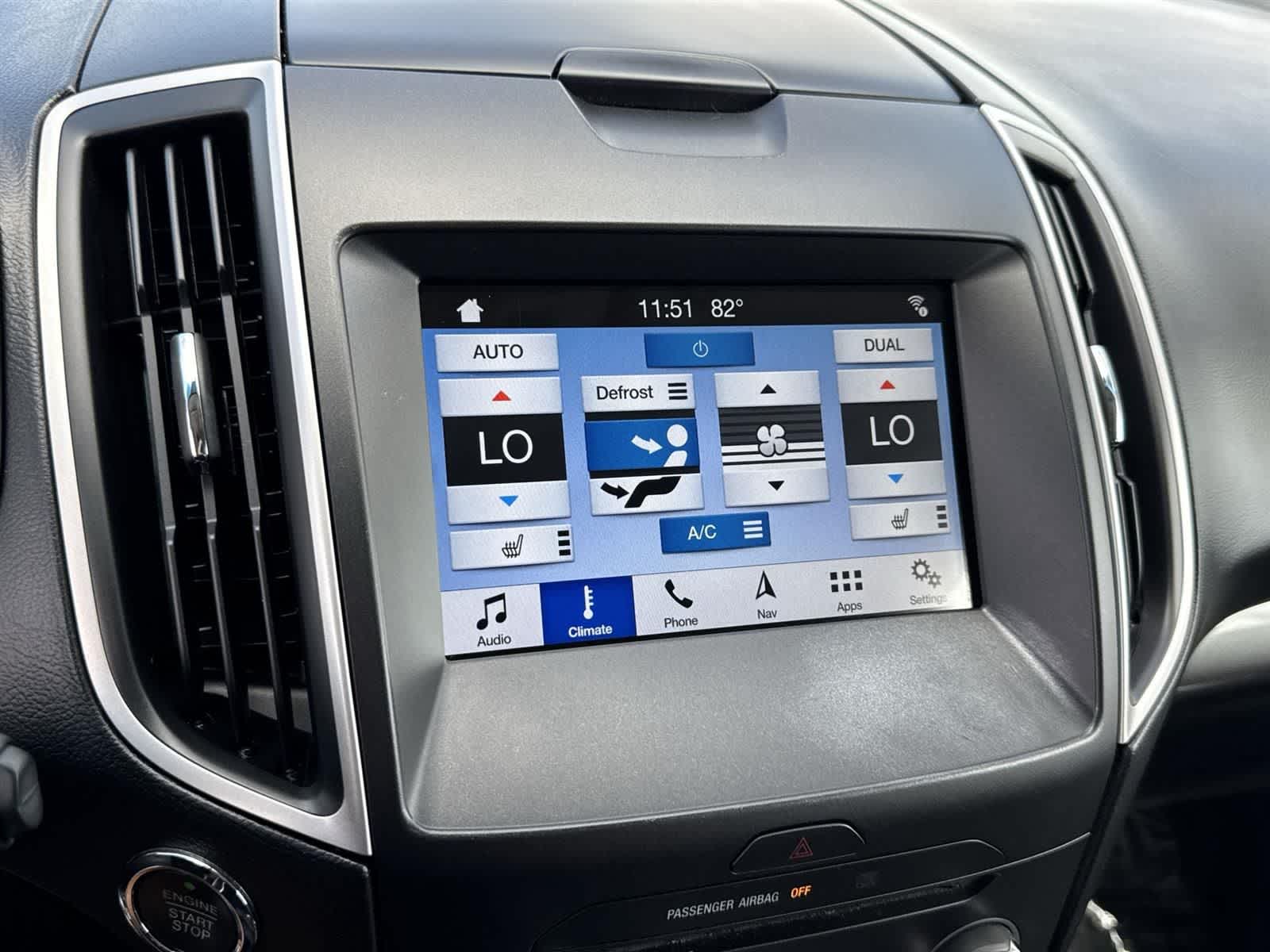 Thumbnail: 2016 Ford Edge - 14