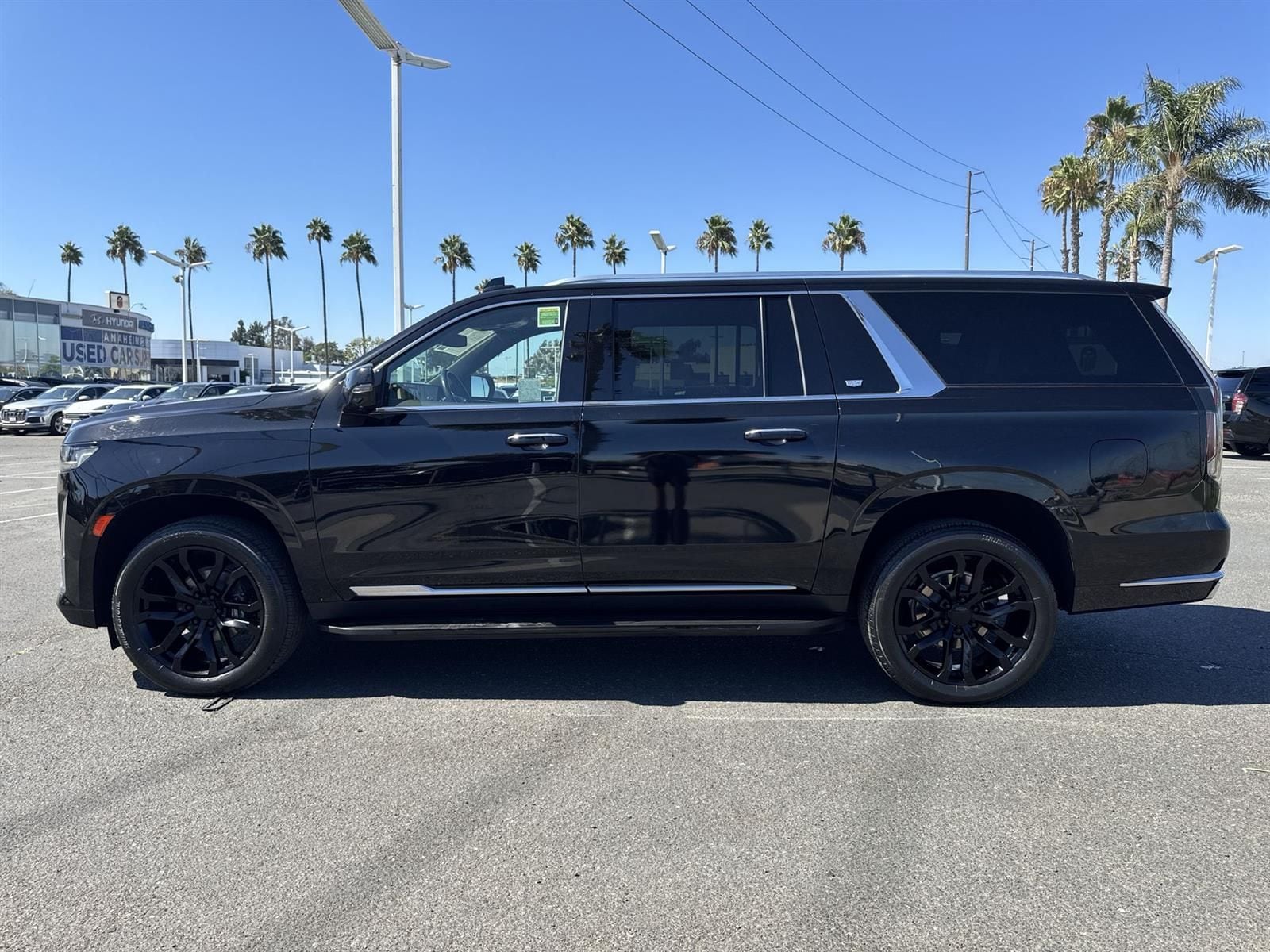 Thumbnail: 2023 Cadillac Escalade - 5