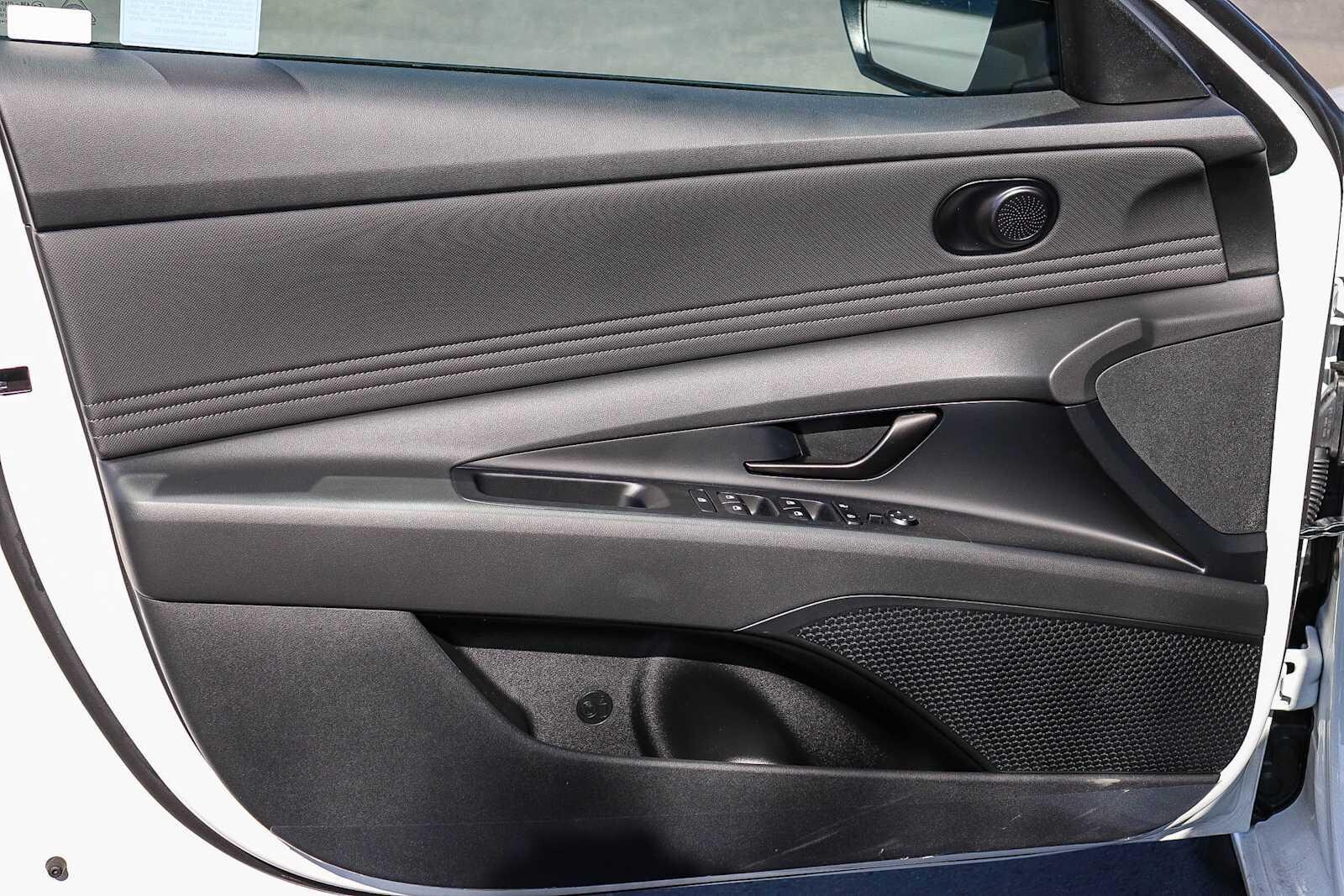 Thumbnail: 2026 Hyundai Elantra - 22