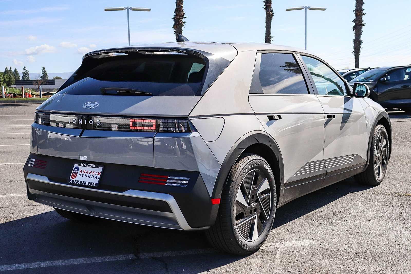 Thumbnail: 2026 Hyundai Ioniq 5 - 6