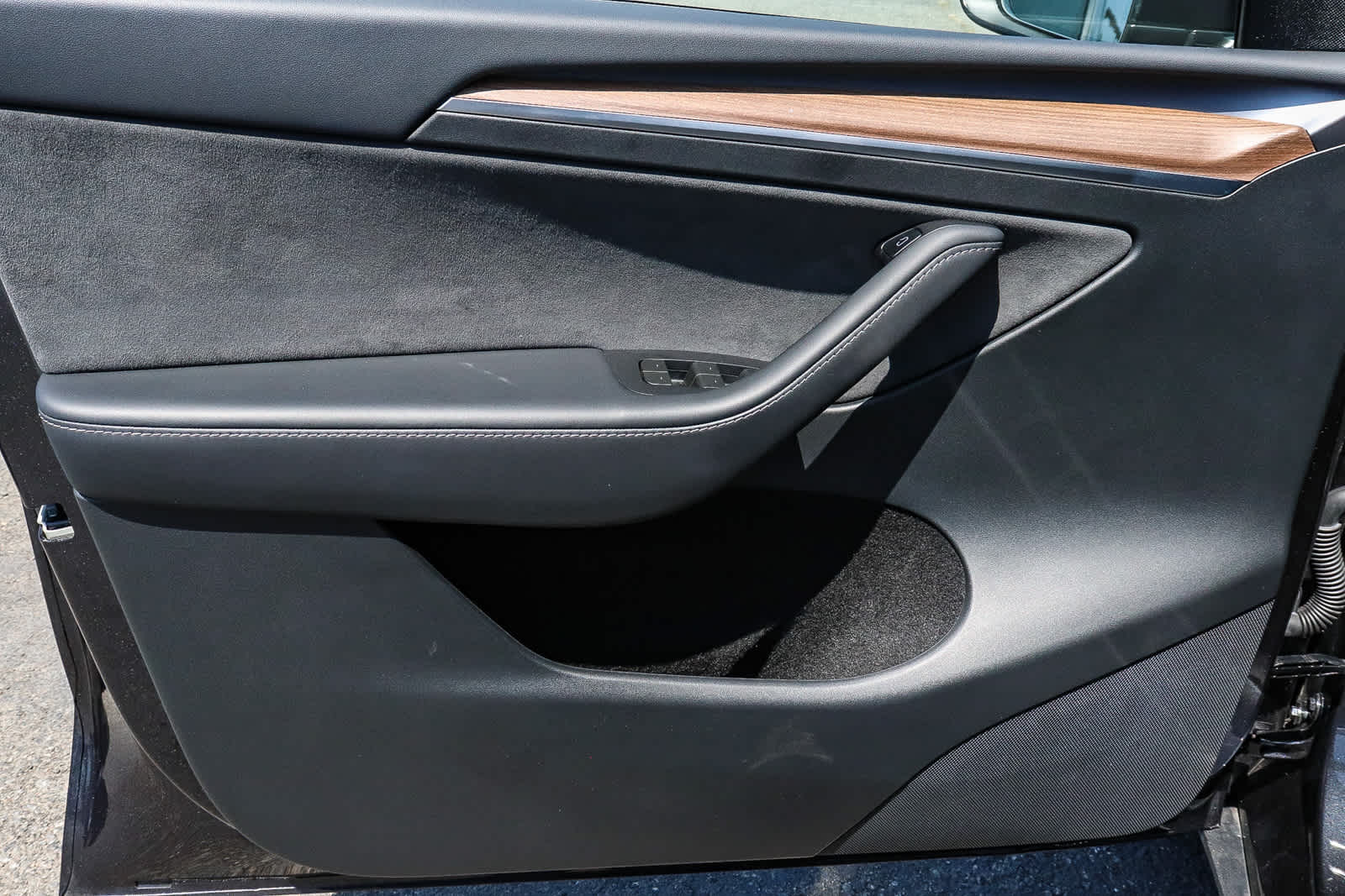 Thumbnail: 2024 Tesla Model Y - 22