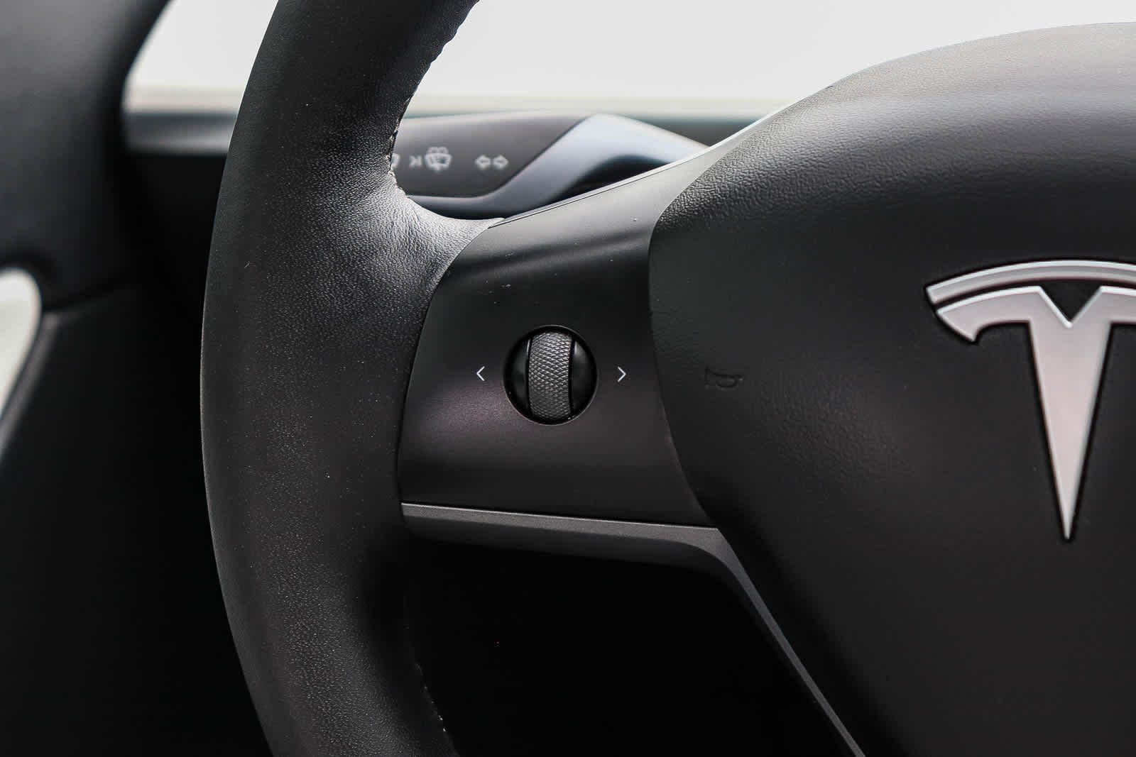 Thumbnail: 2022 Tesla Model Y - 15