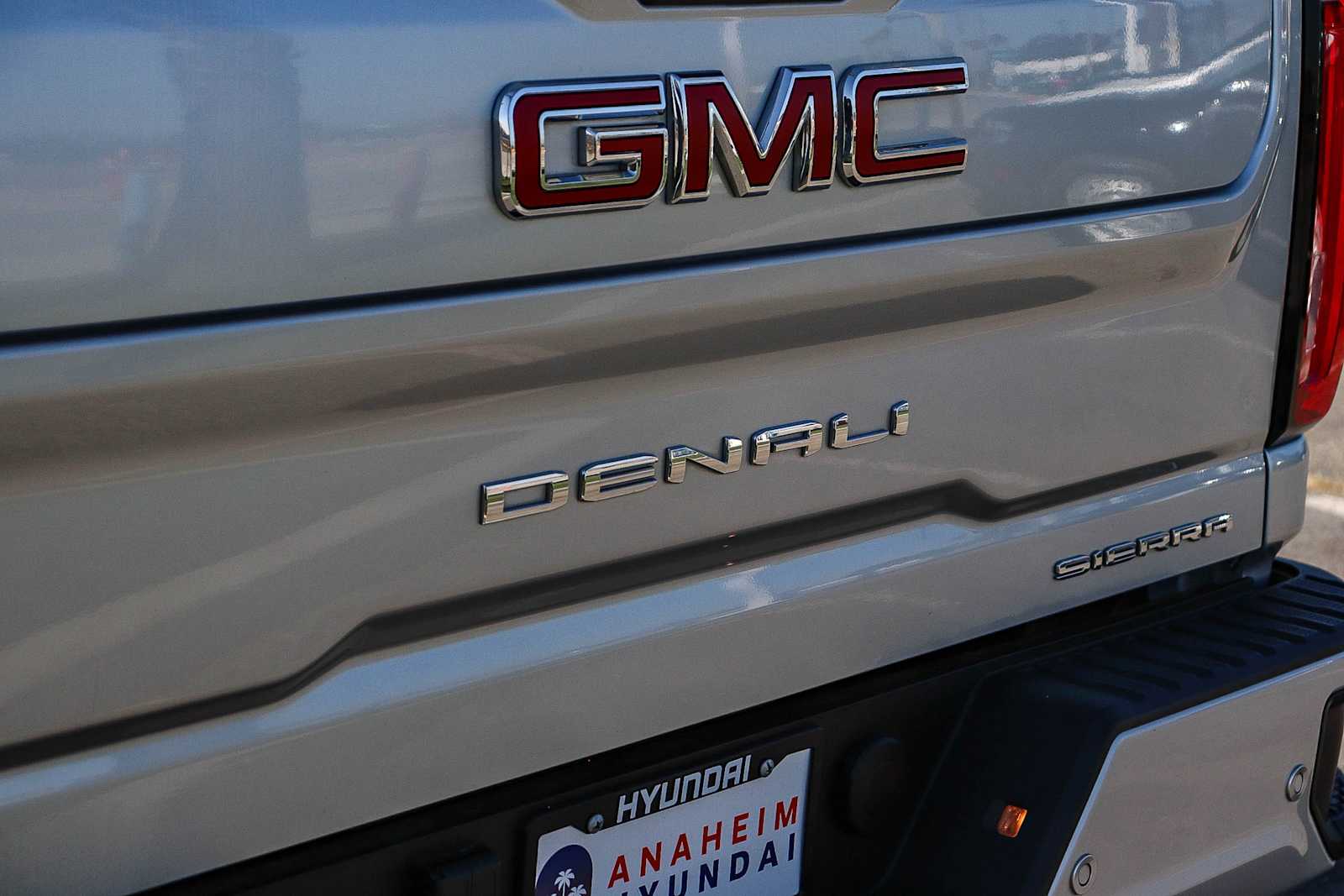 Thumbnail: 2021 GMC Sierra 2500 - 10