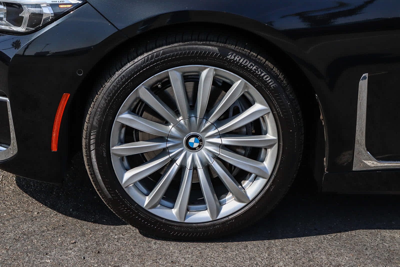 Thumbnail: 2021 BMW 7 Series - 12