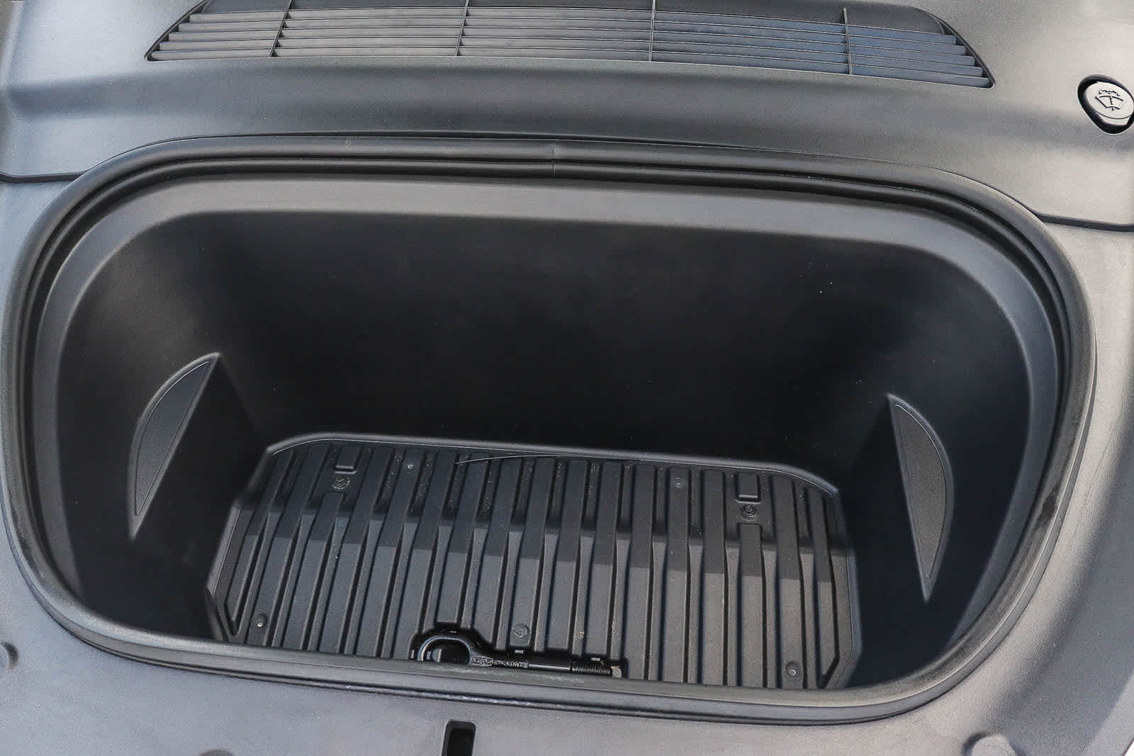 Thumbnail: 2023 Tesla Model Y - 23