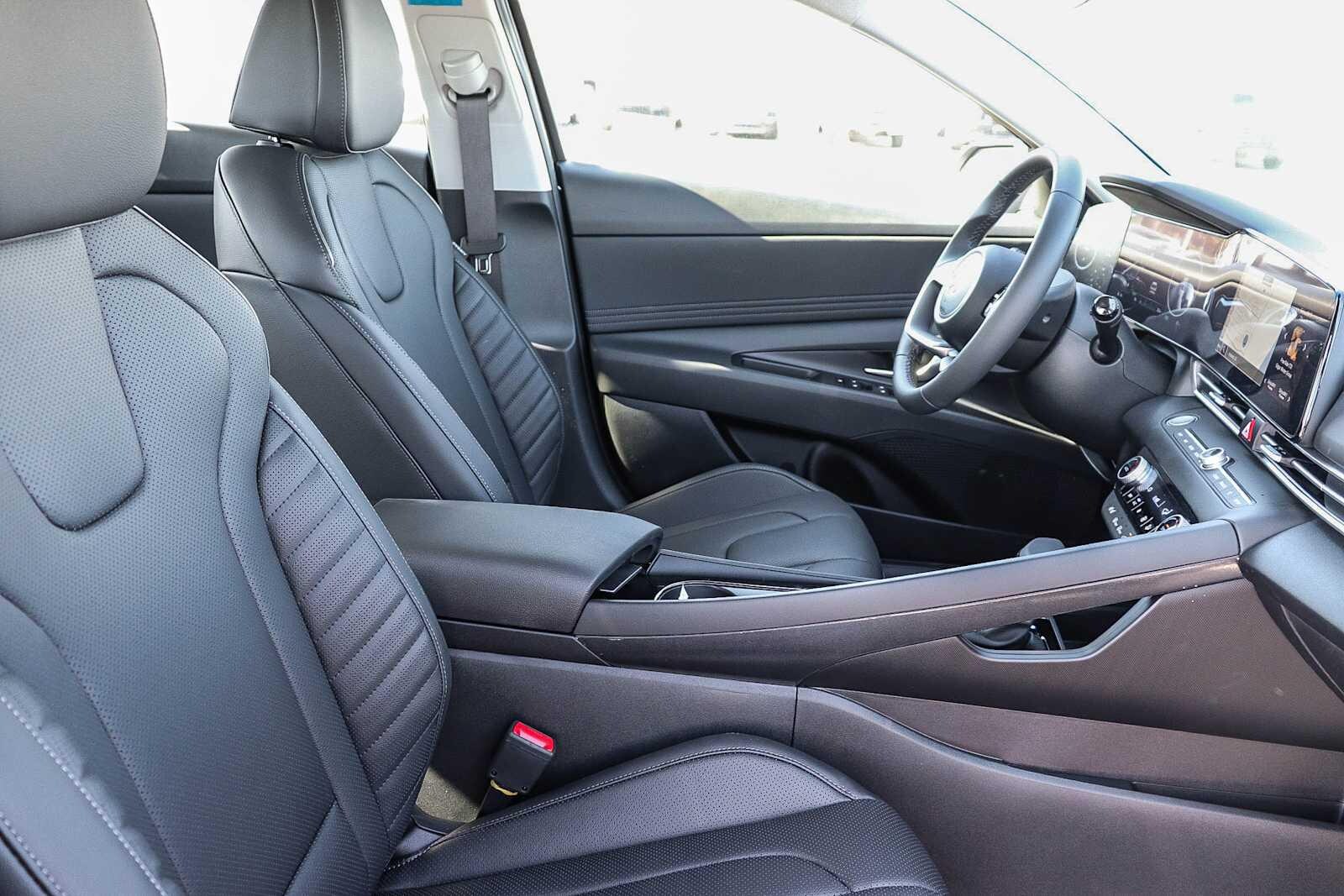 Thumbnail: 2026 Hyundai Elantra - 21