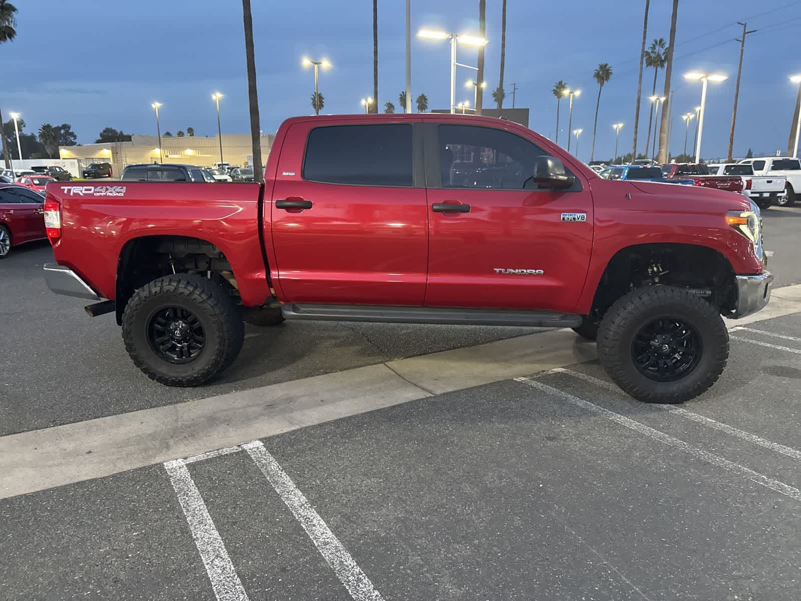 Thumbnail: 2019 Toyota Tundra - 2