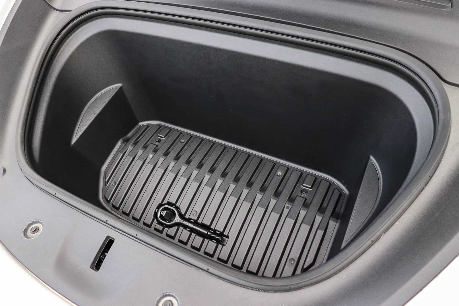 Thumbnail: 2020 Tesla Model Y - 26