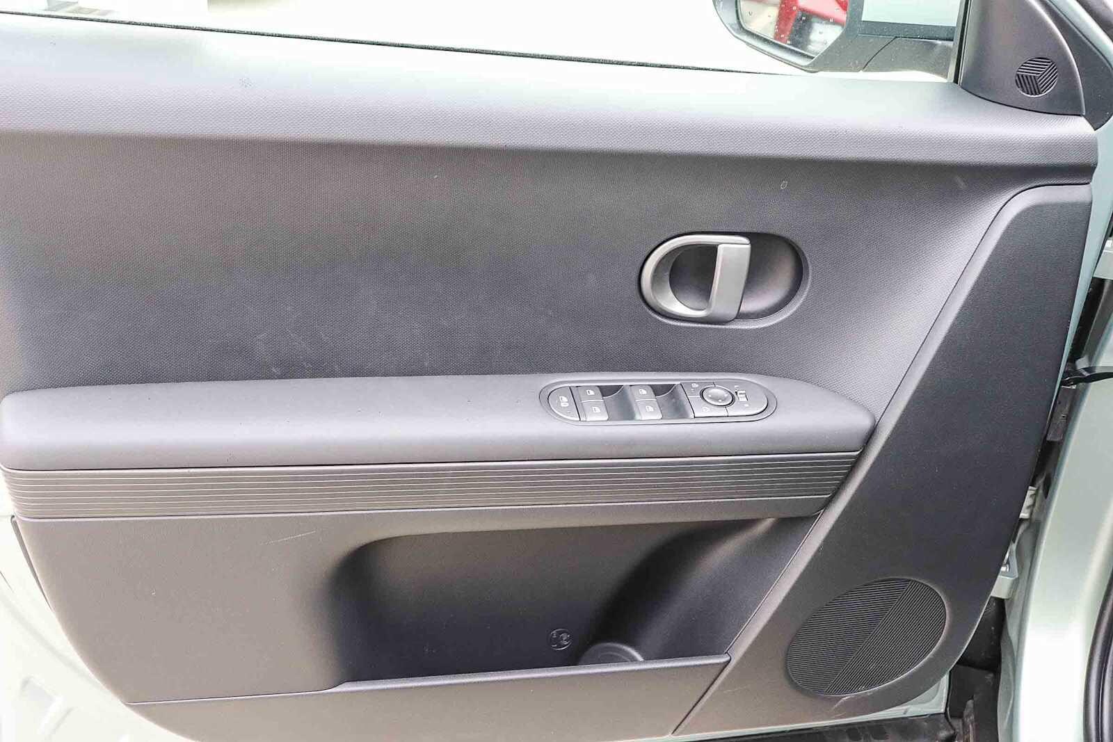 Thumbnail: 2026 Hyundai Ioniq 5 - 21