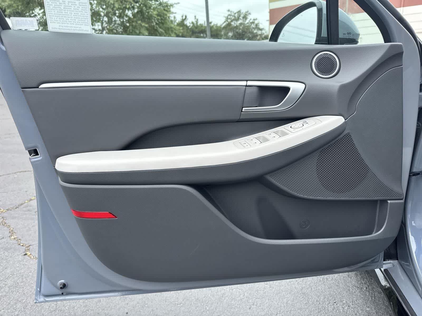Thumbnail: 2025 Hyundai Sonata - 26