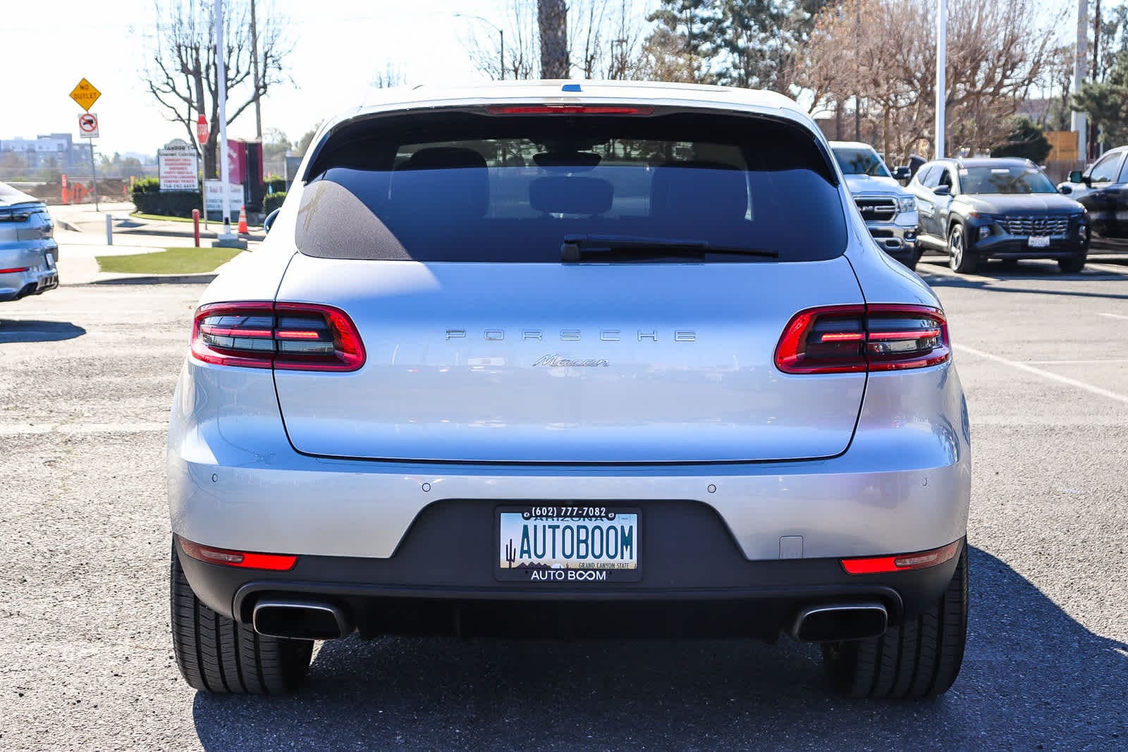 Thumbnail: 2017 Porsche Macan - 7