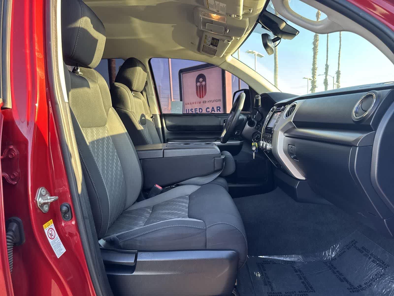 Thumbnail: 2019 Toyota Tundra - 21