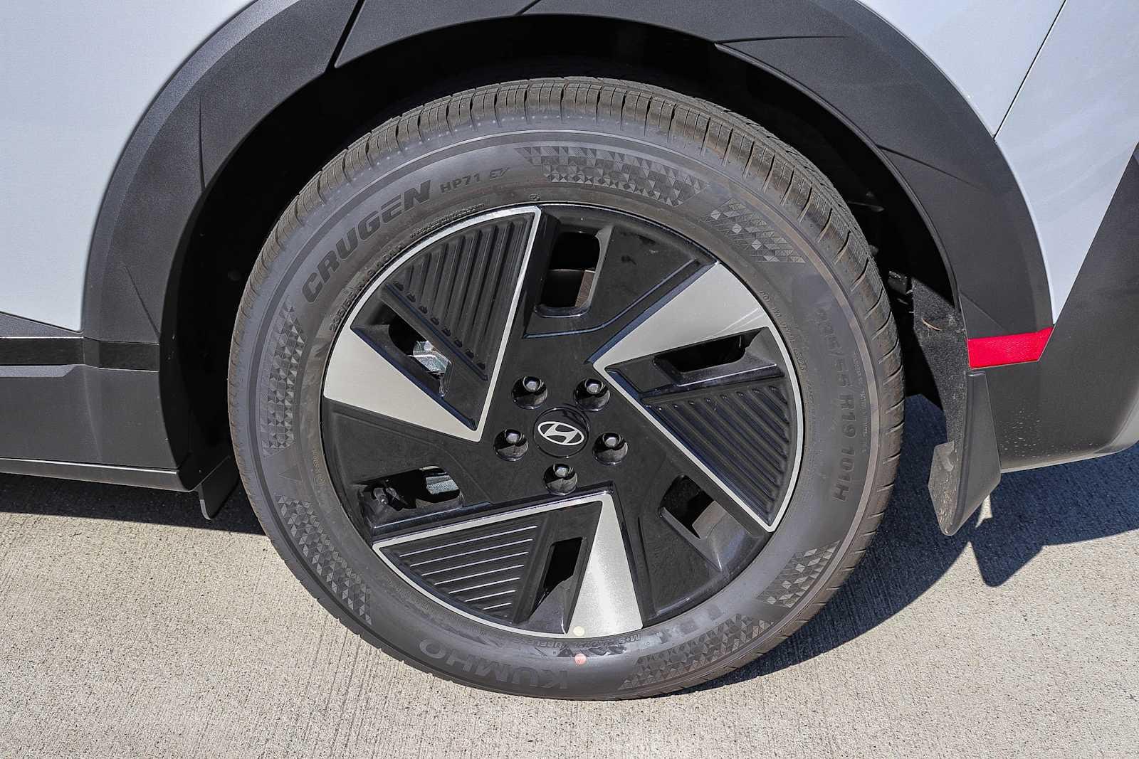 Thumbnail: 2026 Hyundai Ioniq 5 - 11