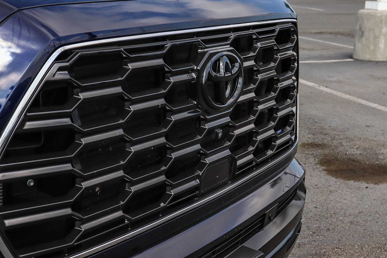 Thumbnail: 2025 Toyota Sequoia - 5