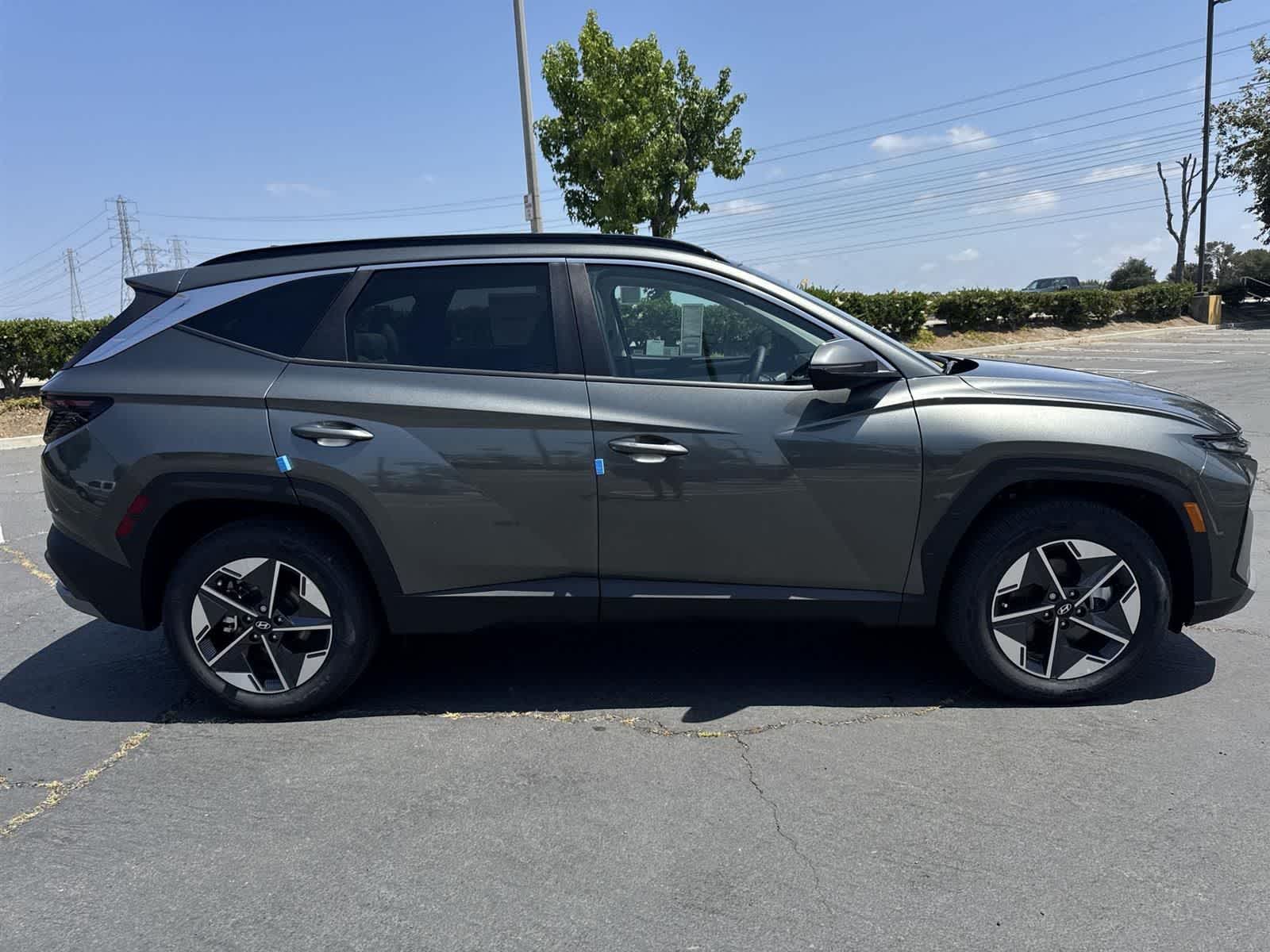 Thumbnail: 2025 Hyundai Tucson - 3