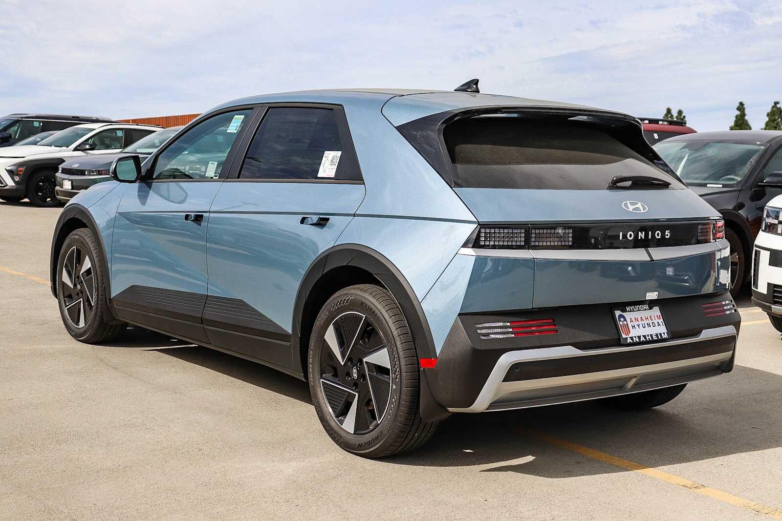 Thumbnail: 2026 Hyundai Ioniq 5 - 8