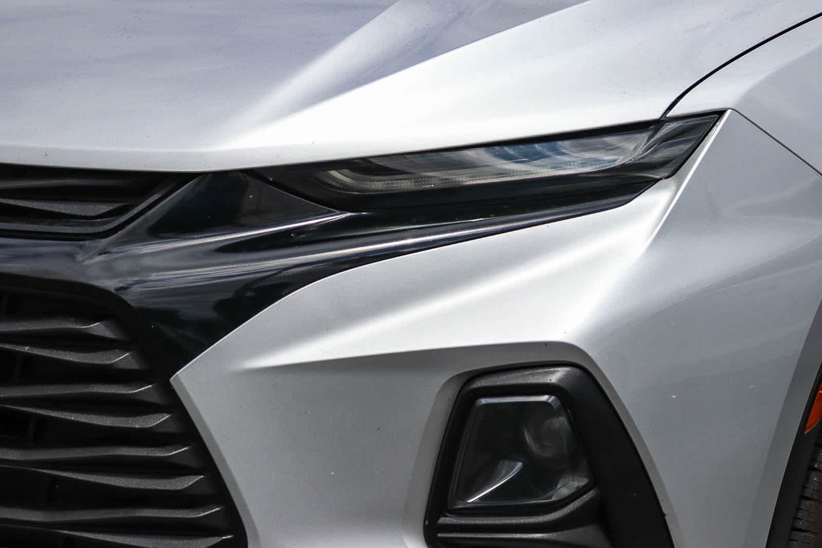 2020 Chevrolet Blazer LT photo 2