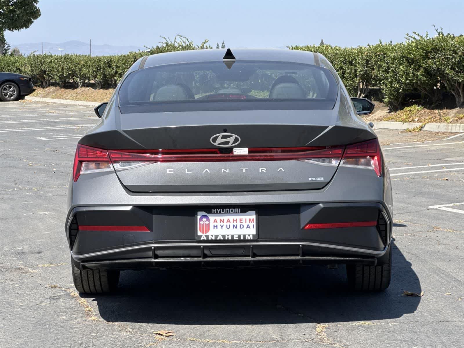 Thumbnail: 2025 Hyundai Elantra - 4