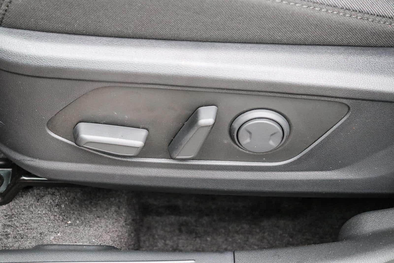 Thumbnail: 2026 Hyundai Ioniq - 23