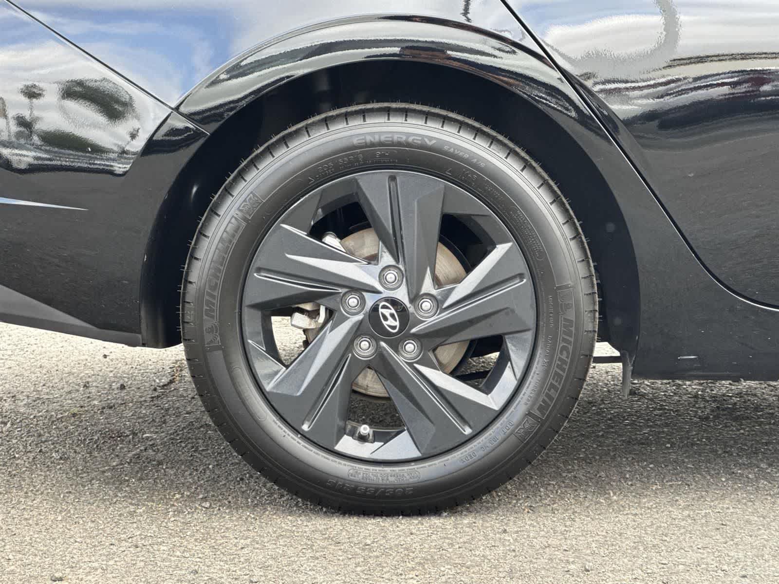 Thumbnail: 2022 Hyundai Elantra - 39