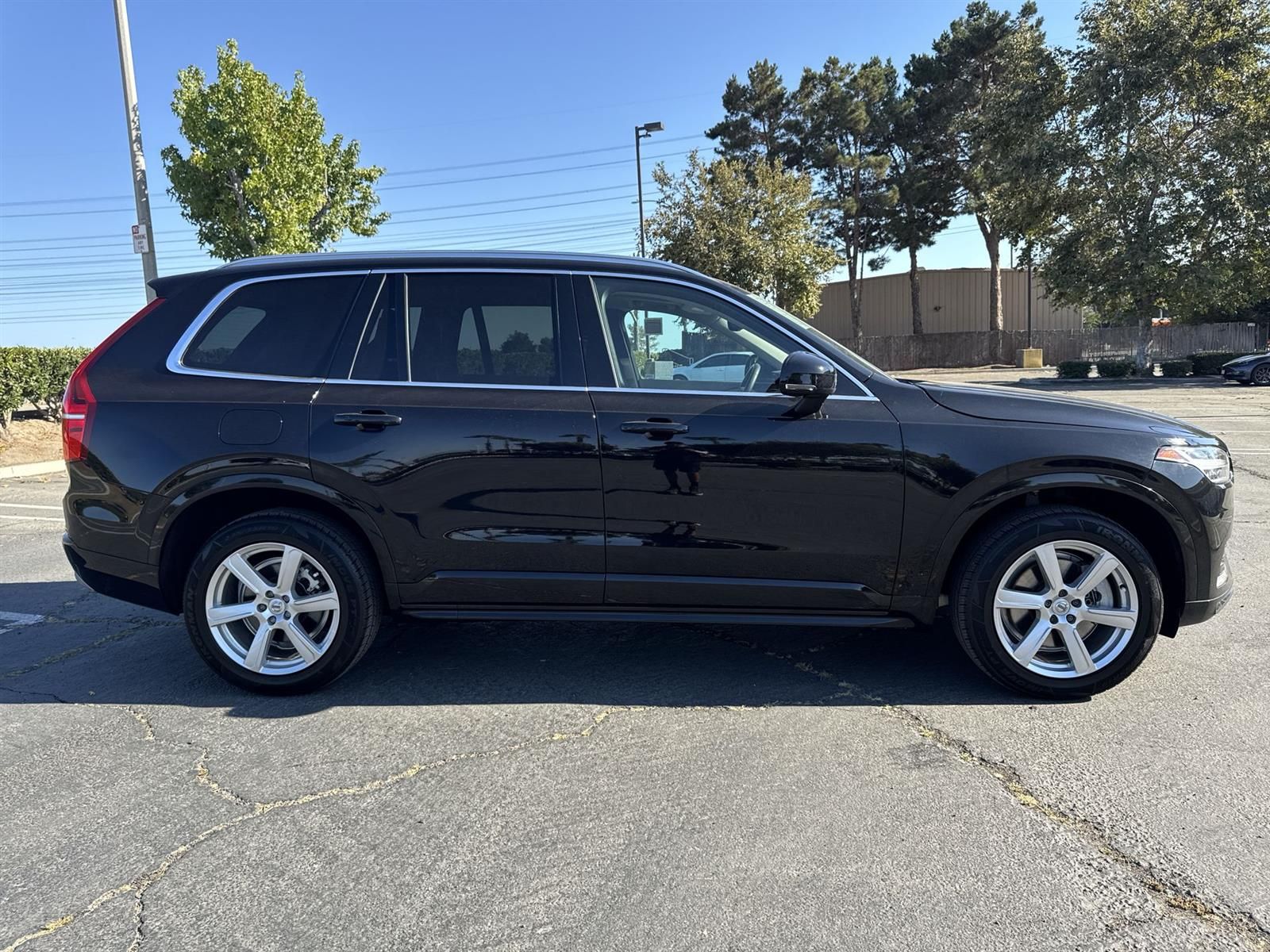 Thumbnail: 2022 Volvo XC90 - 3