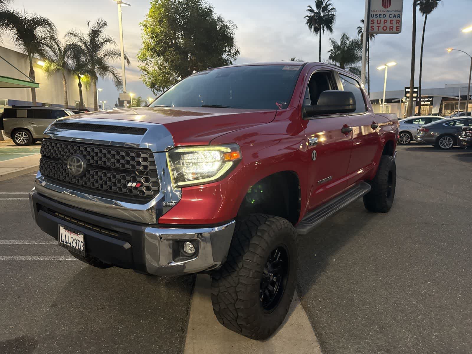 Thumbnail: 2019 Toyota Tundra - 8