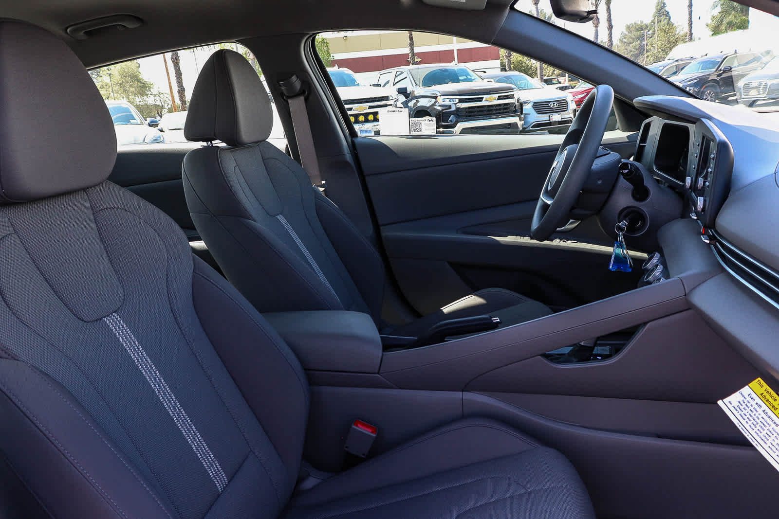 Thumbnail: 2025 Hyundai Elantra - 25
