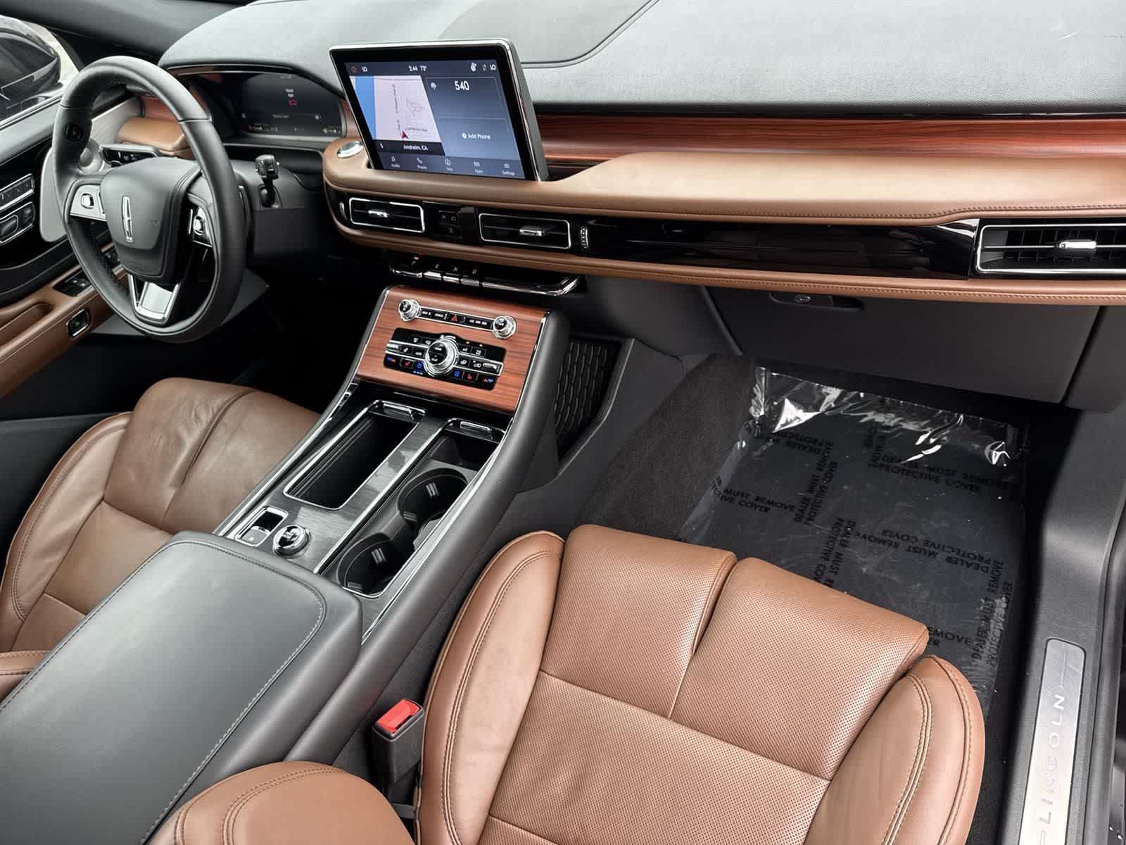 Thumbnail: 2023 Lincoln Aviator - 43