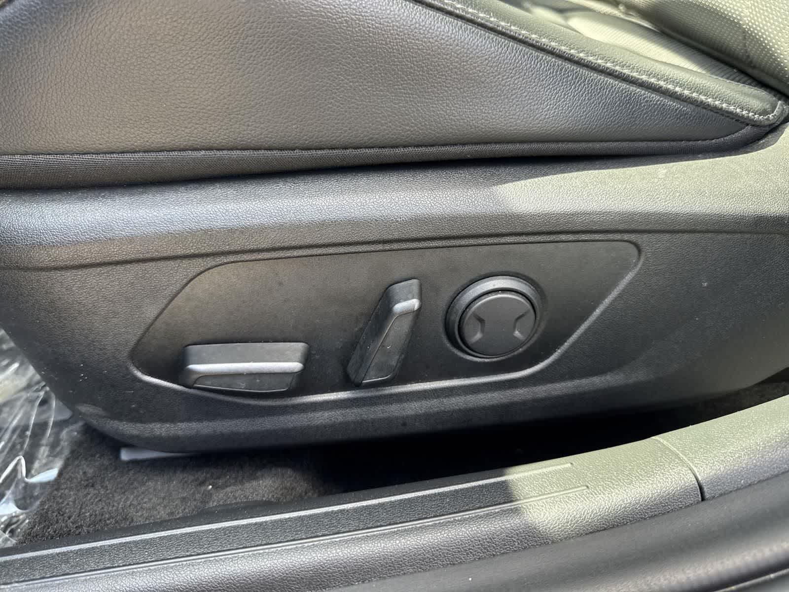 Thumbnail: 2023 Hyundai Elantra - 25