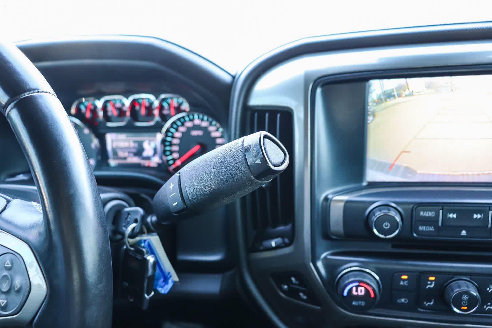 Thumbnail: 2017 Chevrolet Silverado 1500 - 25